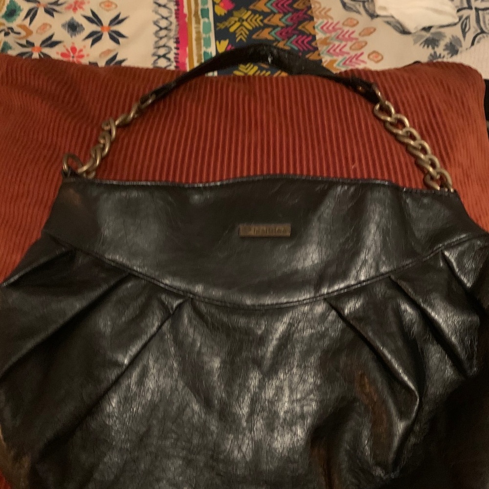 Handbags - Picture 6 of 6